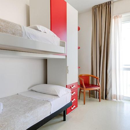 Hotel La Perla Rimini Luaran gambar
