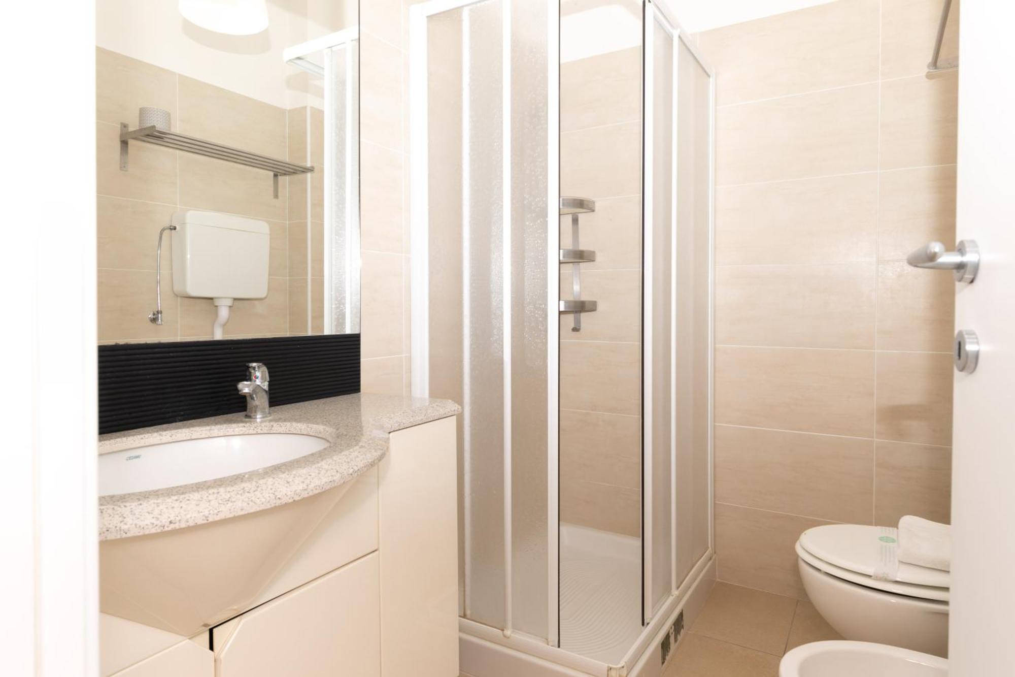 Hotel La Perla Rimini Luaran gambar