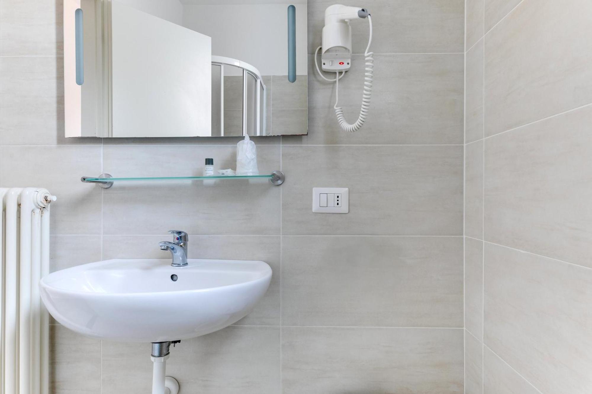 Hotel La Perla Rimini Luaran gambar