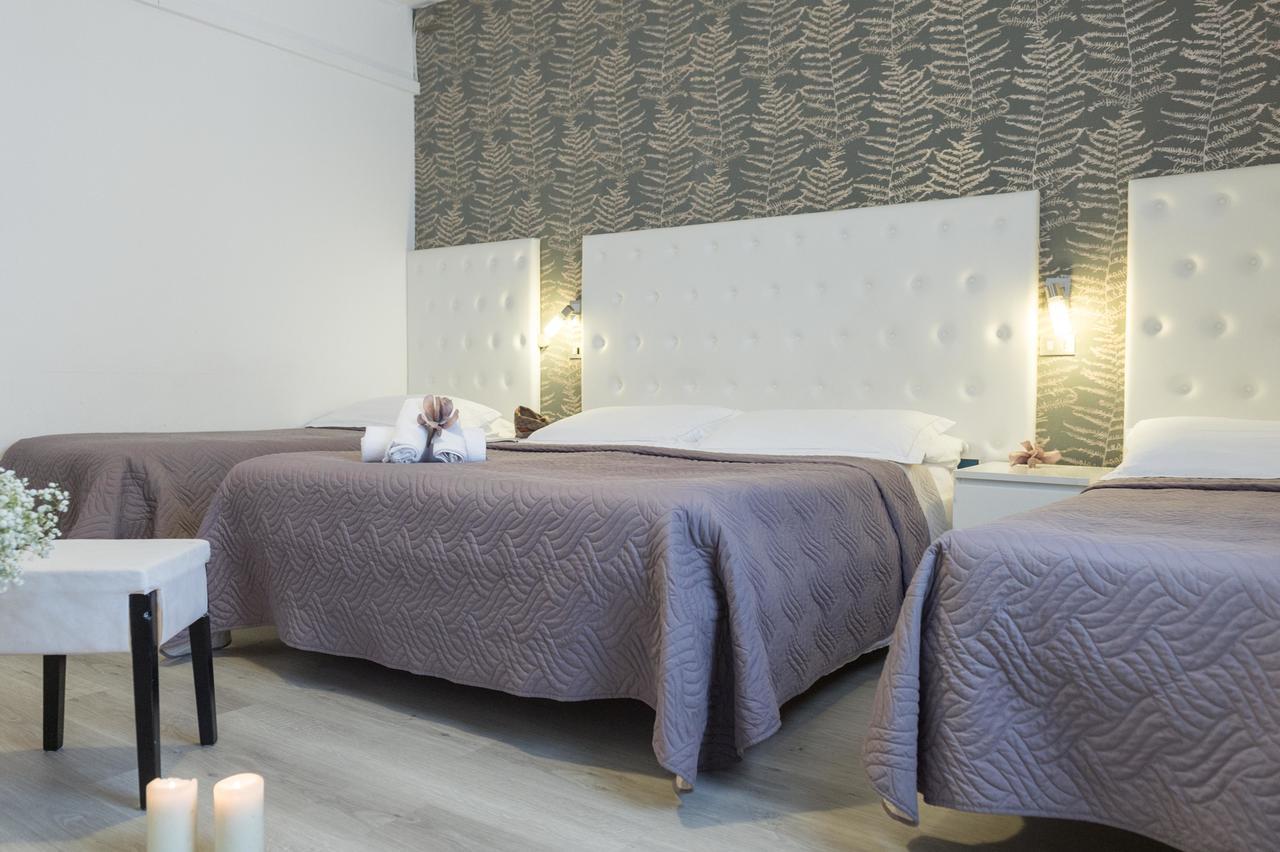 Hotel La Perla Rimini Luaran gambar